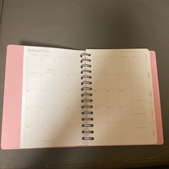 Orange Circle Studio Planner Aug 2022 - Dec 2023 - Picture 5 of 7